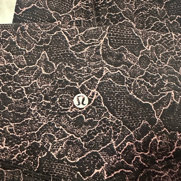 Lululemon align leggings 21’ - Picture 3 of 3